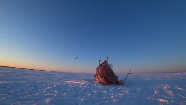 Homemade Plastic Tent Ice Fisherman Made Windbreak Ice Fishing Strong — ストック動画