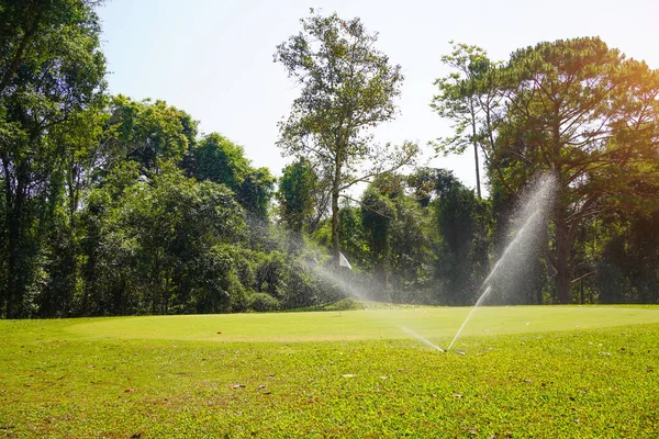 Large Golf Course Perfectly Manicured Lawn Lawn Needs Watering Lawn — Stock Photo, Image