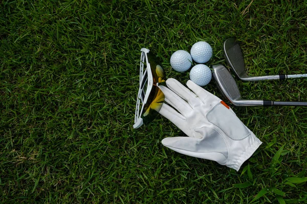 Golf Equipment Green Grass Ball Glove Tee Golf Club Driver —  Fotos de Stock