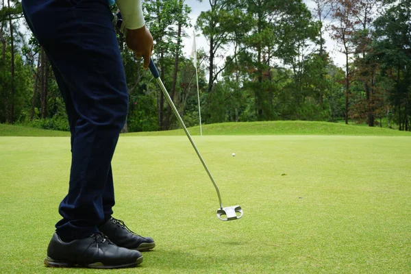 Verschwommener Golfer Spielt Golf Auf Schönem Golfplatz Abend Golfplatz Mit — Stockfoto
