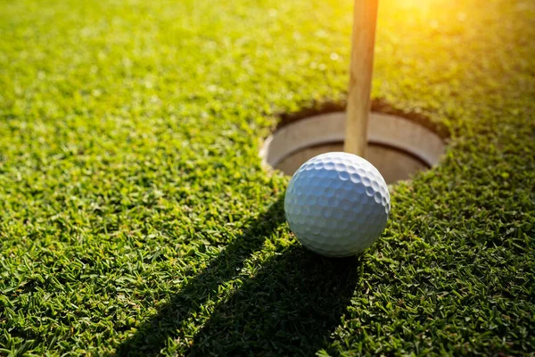 Golf Ball Green Lawn Beautiful Golf Course Morning Sunshine Ready — Stock Photo, Image