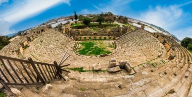 Antalya 'nın Demre kentindeki antik Yunan-Roma Myra Tiyatrosu. Panoramik görünüm.