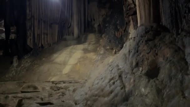 Moc Chau Daki Ilk Mağara — Stok video