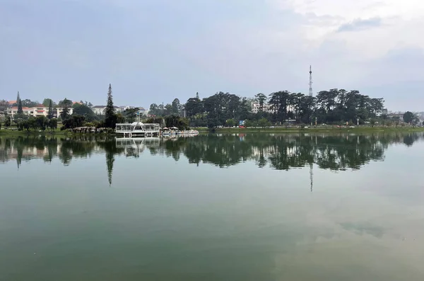 Tarde Vagando Por Lago Xuan Huong — Foto de Stock