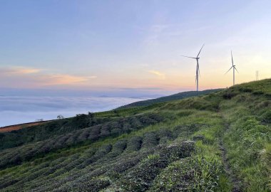 Cau Dat kasabası bulutları