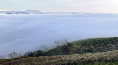 Cau Dat kasabası bulutları