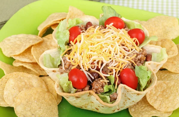 Taco-Salat und Chips — Stockfoto