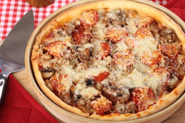 kalın hamurlu pizza pan