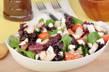 Bahar karışımı Tavuk salatası