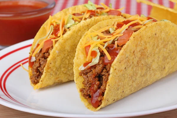 Zwei Rindfleisch-Tacos — Stockfoto