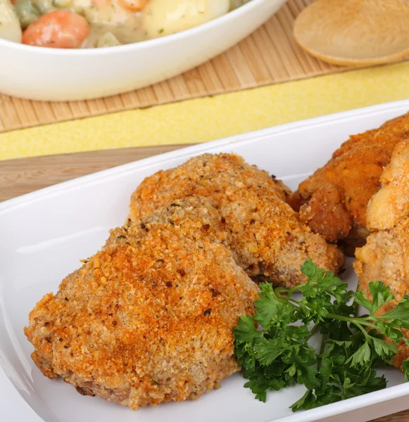 Chicken Thigh Meal — Stock Photo, Image