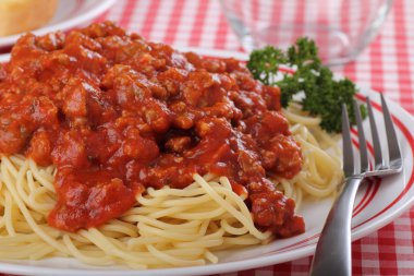 spagetti yemek tatlı