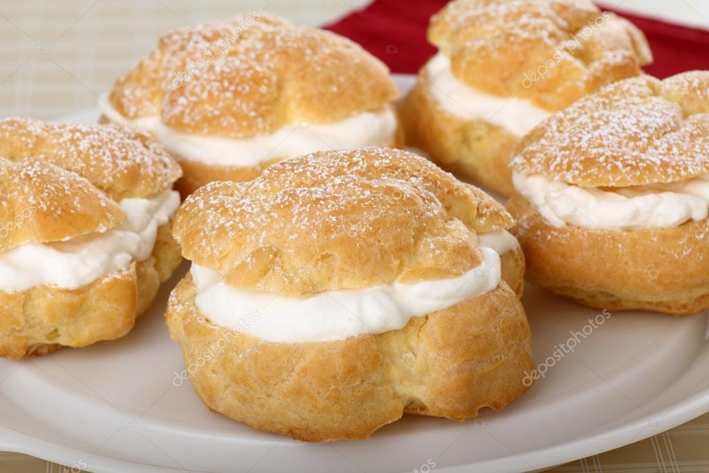 Cream Puffs Stock Photos Royalty Free Cream Puffs Images Depositphotos