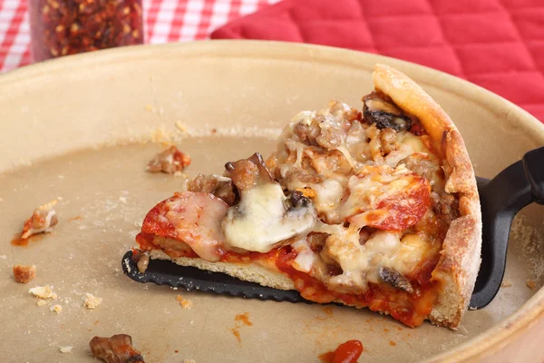 Última rebanada de pizza — Foto de Stock