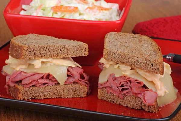 Almoço Sanduíche de carne e queijo — Fotografia de Stock