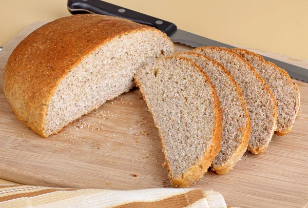 黑麦片面包 — 图库照片