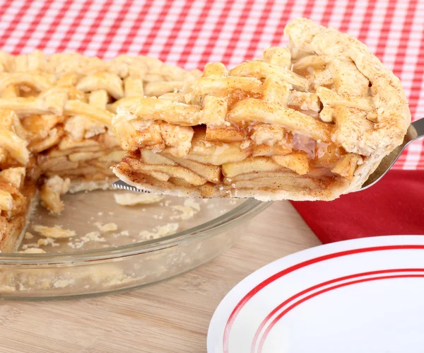 Fatia de torta de frutas de maçã — Fotografia de Stock