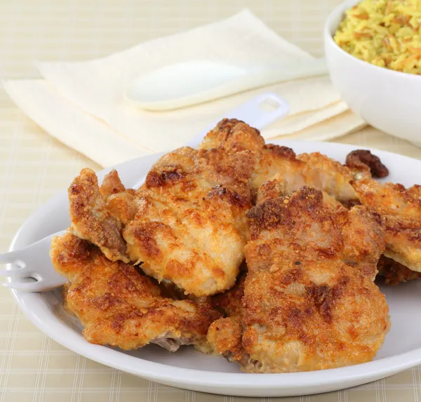 Plate of Baked Chicken — Stock Photo, Image