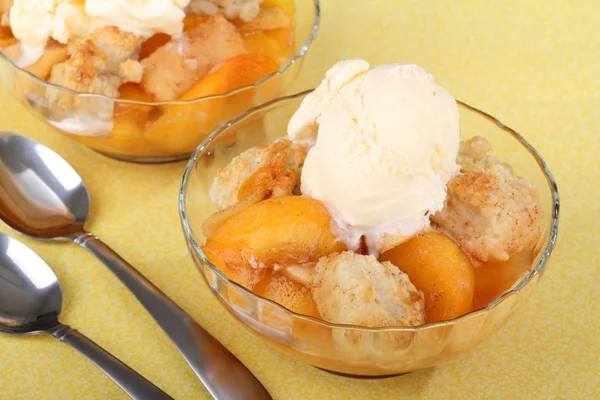 Peach Cobbler Dessert — Stock Photo, Image