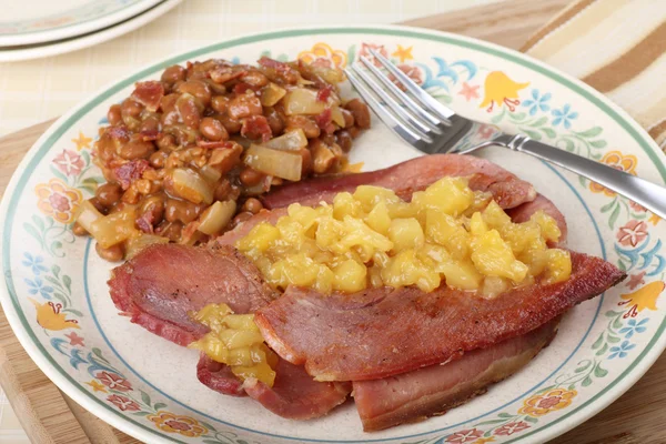 Makan malam Ham dan Bean — Stok Foto