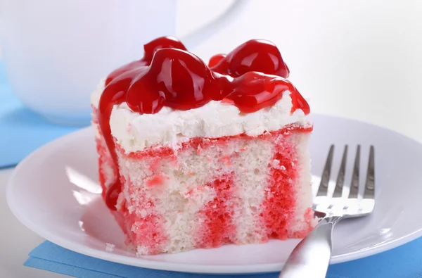 Cherry Cream Cake — Stock Photo, Image
