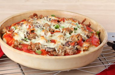 kalın hamurlu pizza