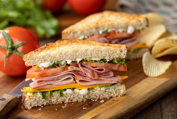 Ham Sandwich Cheese Lettuce Tomato Whole Grain Bread Lettuce Tomatoes — Stock Photo, Image