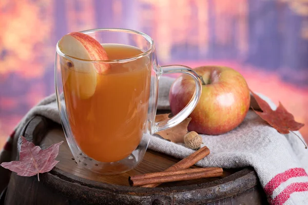 Glass Cup Apple Cider Apple Slice Wooden Barrel Colorful Autumn — Stock Photo, Image