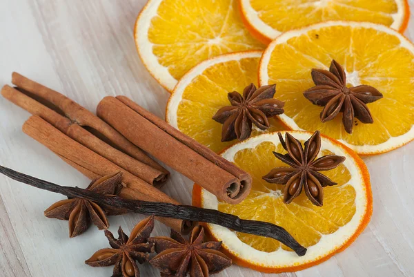 Spices and orange — Stock Photo, Image