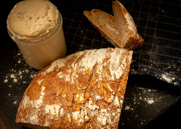 Loaf Artisan Wheat Rye Bread Graham Flour Sourdough Starter Dark — ストック写真