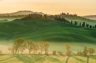 gölgeler ve dalgalar tuscan alanları