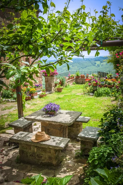 Italienska medeltidsstaden av civita di bagnoregio, Italien — Stockfoto