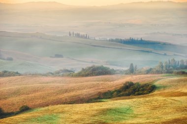 val d'orcia Toskana, doğal park üzerinde güzel gündoğumu