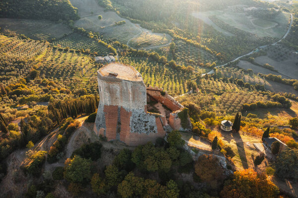 Drone fly over Rocca d'Orcia, Italy at sunset in Italy — Stock Image Drone Fly Rocca Orcia Italy Sunset Italy Stock Photo