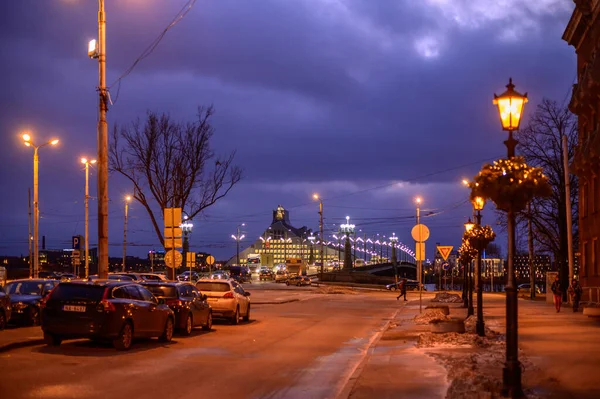 Een Wandeling Avondbezienswaardigheden Van Riga3 — Stockfoto