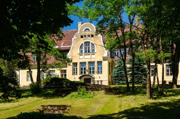 Ein Altes Herrenhaus Dorfpark3 — Stockfoto