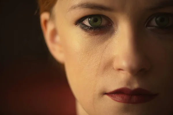 Savaşın acısı ağlıyor.