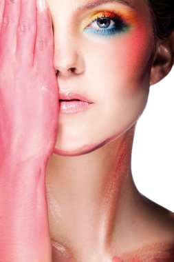 model makyaj ve bodyart ile