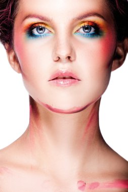 model makyaj ve bodyart ile