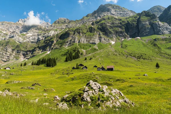 Mountain Huts Pastures Schwaegalp View Mount Saentis Canton Appenzell Ausserrhoden — Fotografia de Stock