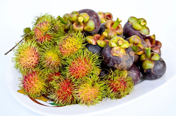 Rambutan och Mangostan isilated på vit bakgrund — Stockfoto