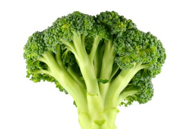 Beyaz arkaplanda izole edilmiş taze çiğ brokoli