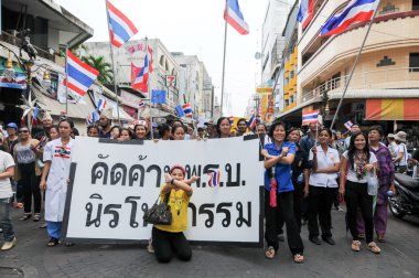 öğrenciler ve vatandaşların Mart. hükümetin AF yasa Tayland ile aynı fikirde
