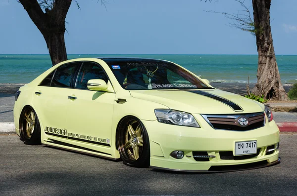 Tuned auto toyota camry — Stockfoto