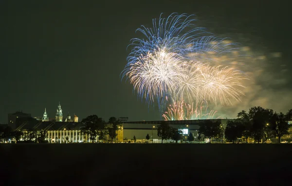 Poland, Krakow Skyline, Wawel Castle, Fireworks — Stock Photo, Image