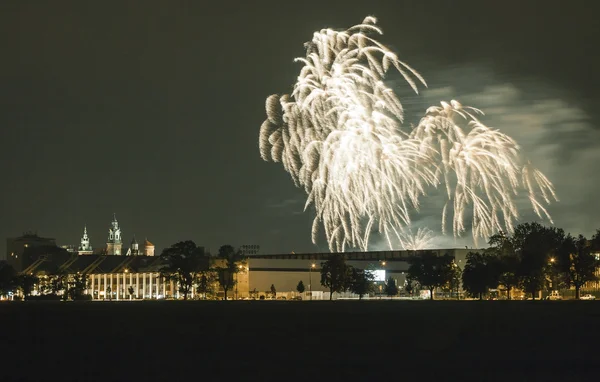 Poland, Krakow Skyline, Wawel Castle, Fireworks — Stock Photo, Image
