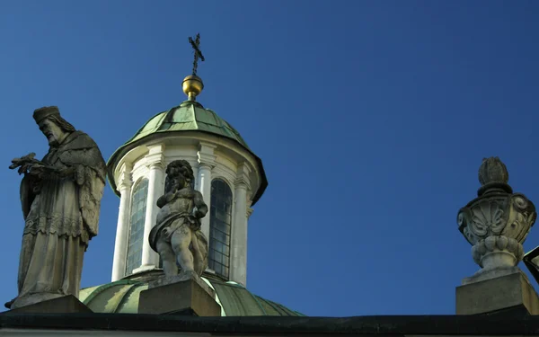 Польша, Краков, Купол церкви Святого Адальбера — стоковое фото