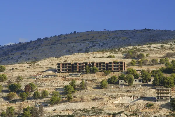 Arnavutluk, sarande, yarım kalan yapılar — Stok fotoğraf