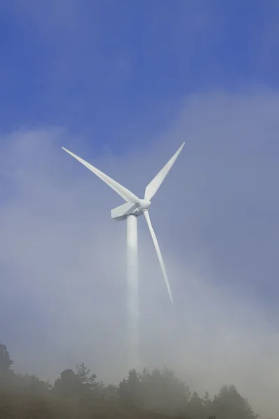 Spanje, Galicië, windturbine — Stockfoto