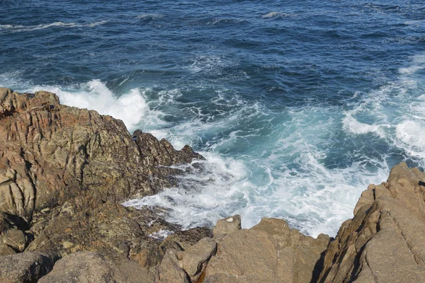 Spagna, Galizia, La Coruna, Onde oceaniche Rompere — Foto Stock